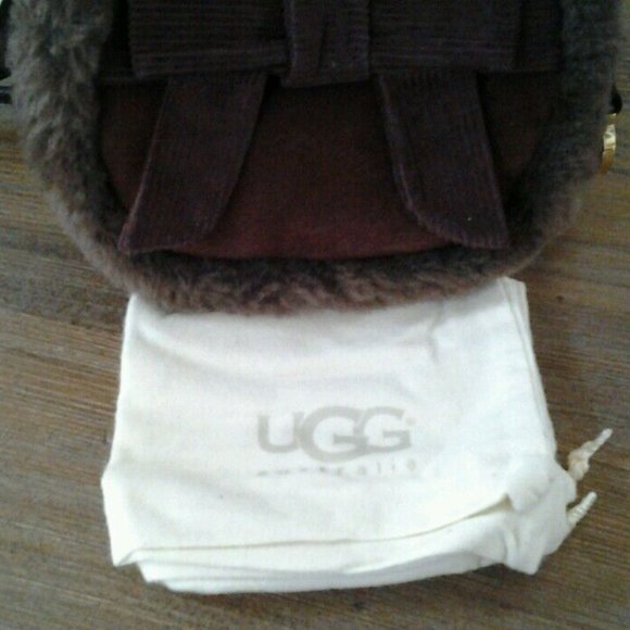 NWT UGG Australia Bailey Bow Corduroy Zip Crossbody Chocolate - Picture 5 of 6